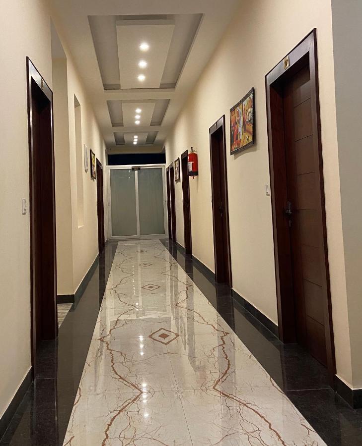 Hotel Tulsi Villa Dehradun Buitenkant foto
